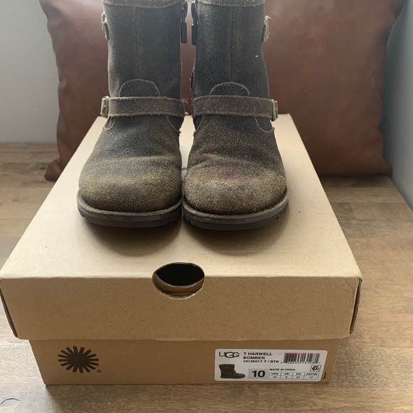 Little Girls Bomber Ugg boots size 10 - Picture 2 of 4